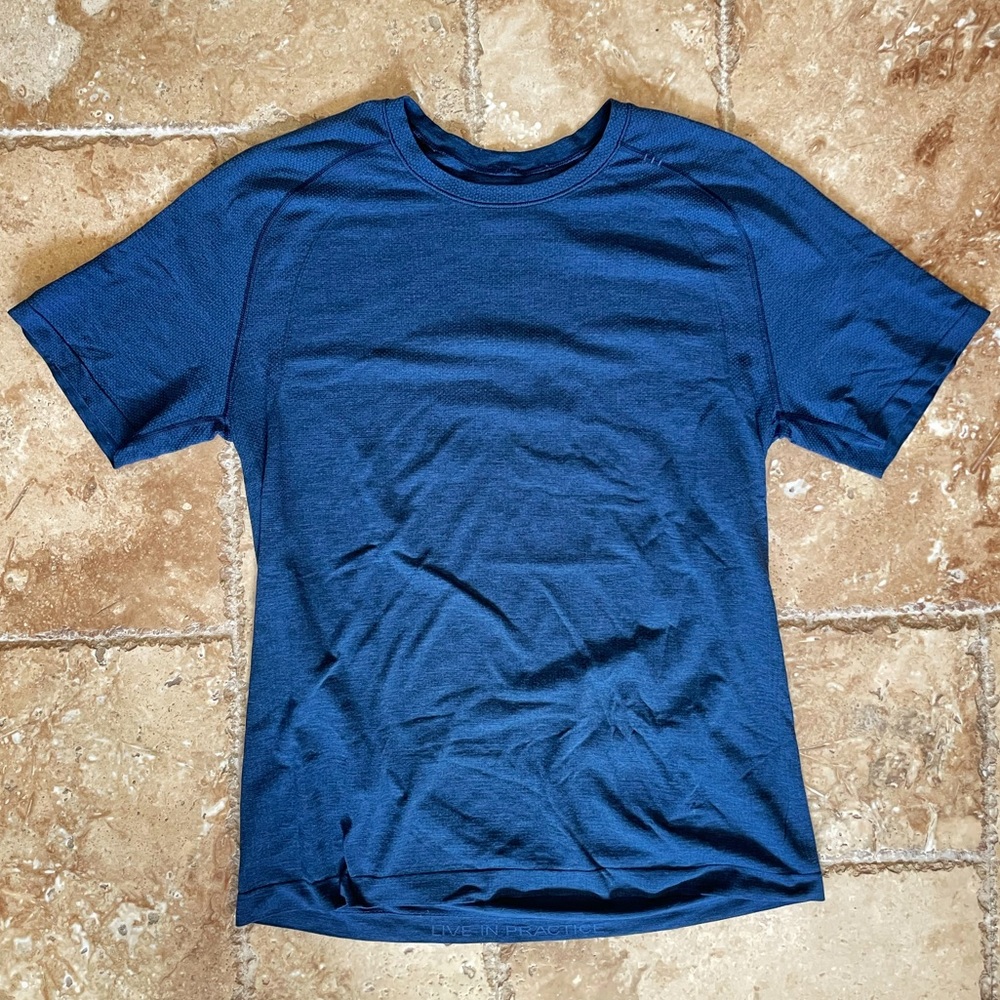 Lululemon Metal Vent Tech Short Sleeve 1.0 Men’s Small Navy